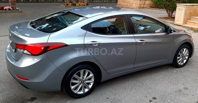 Hyundai Elantra 2015, 40,000 km - 1.6 л - Bakı