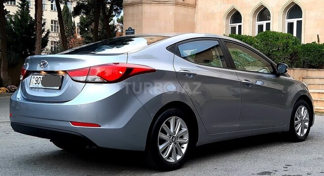 Hyundai Elantra 2015, 40,000 km - 1.6 л - Bakı