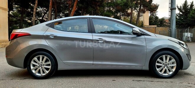 Hyundai Elantra 2015, 40,000 km - 1.6 л - Bakı