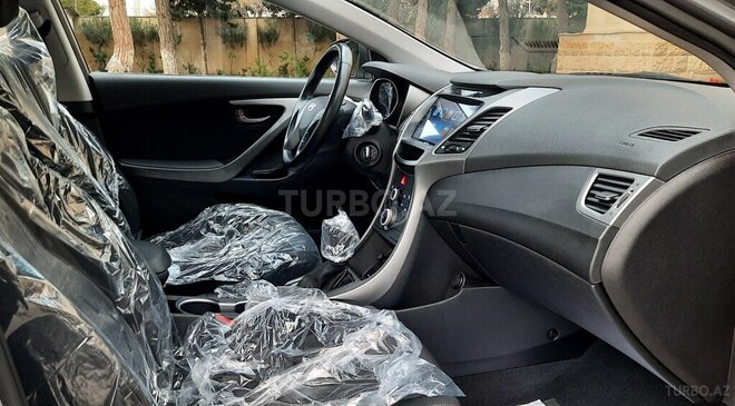 Hyundai Elantra 2015, 40,000 km - 1.6 л - Bakı