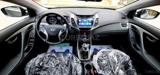 Hyundai Elantra 2015, 40,000 km - 1.6 л - Bakı