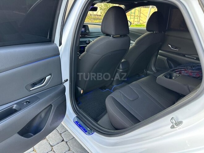 Hyundai Elantra 2022, 25,000 km - 1.6 л - Bakı