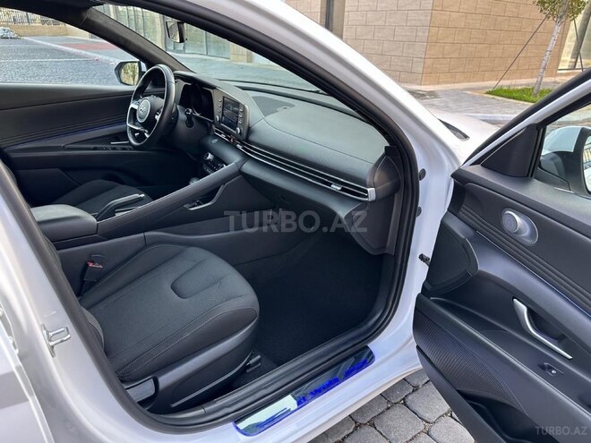 Hyundai Elantra 2022, 25,000 km - 1.6 л - Bakı