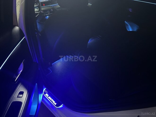 Hyundai Elantra 2022, 25,000 km - 1.6 л - Bakı