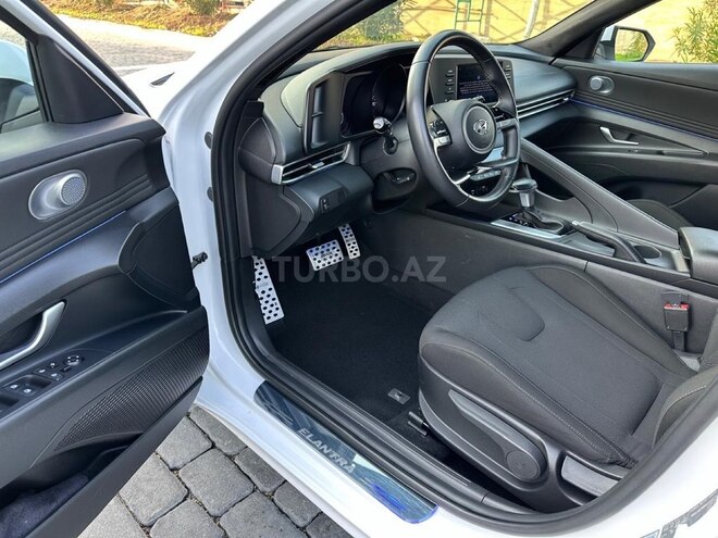Hyundai Elantra 2022, 25,000 km - 1.6 л - Bakı