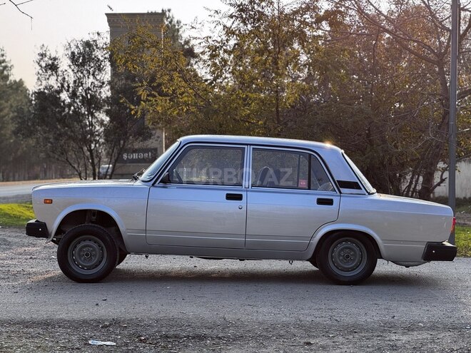 LADA (VAZ) 2107 2010, 75,000 km - 1.6 л - Saatlı