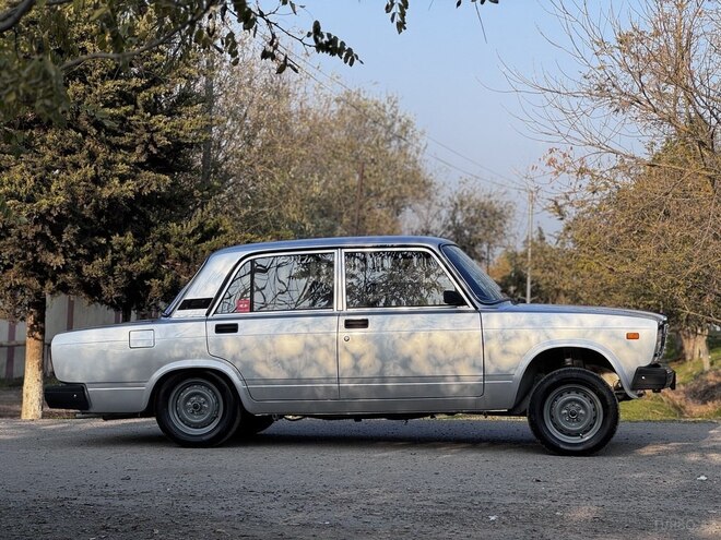 LADA (VAZ) 2107 2010, 75,000 km - 1.6 л - Saatlı