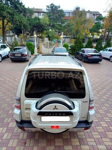 Mitsubishi Pajero 2007, 197,000 km - 3.8 л - Bakı