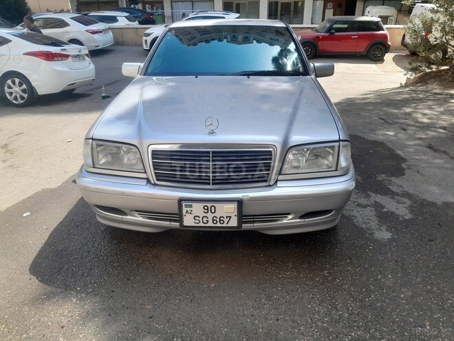 Mercedes C 200 2000, 168,000 km - 2.0 л - Bakı