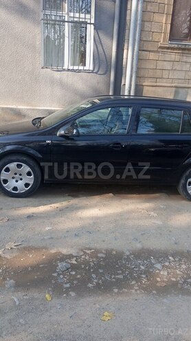 Opel Astra 2005, 224,000 km - 1.4 л - Gəncə