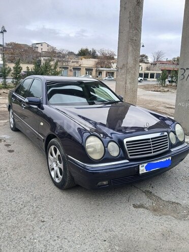 Mercedes E 220 d 1999, 128,754 km - 2.2 l - Bakı