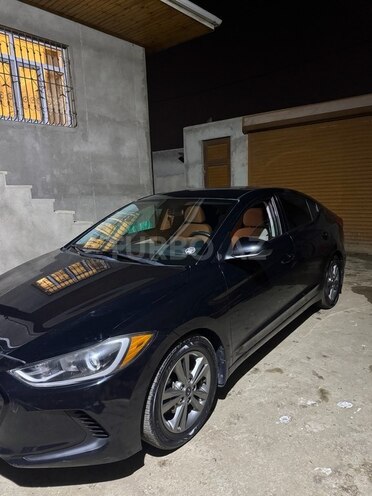 Hyundai Elantra 2018, 130,000 km - 2.0 l - Bakı
