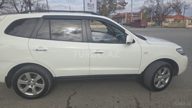 Hyundai Santa Fe 2008, 124,000 km - 2.0 l - Quba