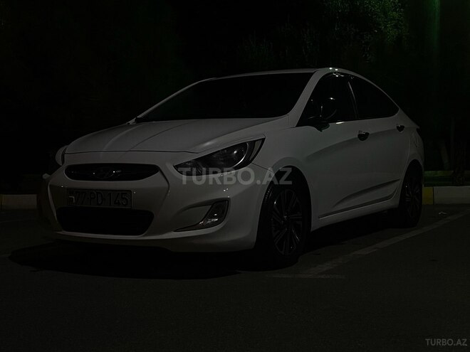 Hyundai Accent 2011, 240,000 km - 1.6 л - Bakı
