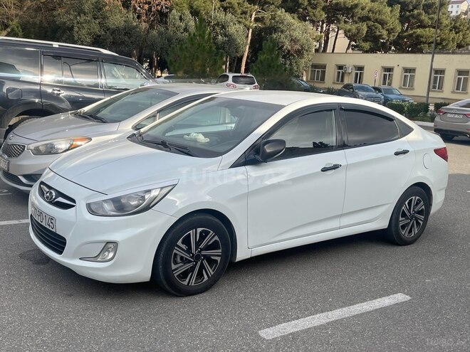 Hyundai Accent 2011, 240,000 km - 1.6 л - Bakı