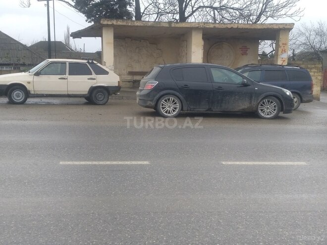 Opel Astra 2009, 193,196 km - 1.3 l - Quba
