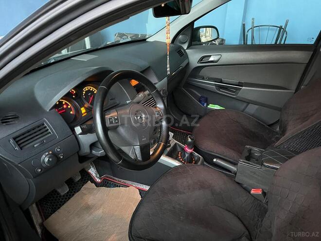 Opel Astra 2009, 193,196 km - 1.3 l - Quba