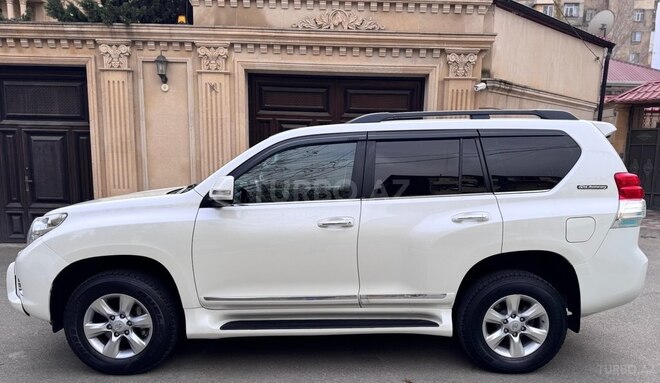 Toyota Land Cruiser Prado 2010, 281,000 km - 2.7 л - Bakı