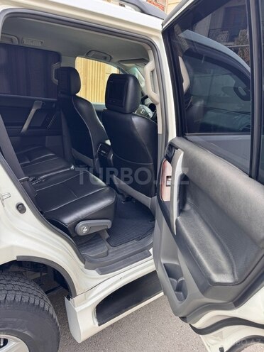 Toyota Land Cruiser Prado 2010, 281,000 km - 2.7 л - Bakı
