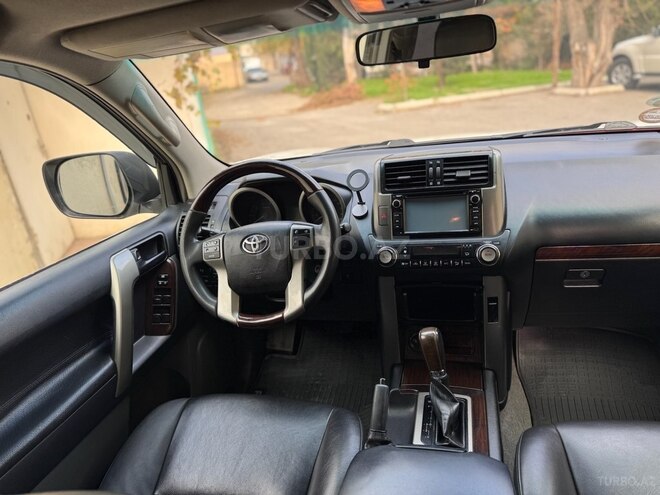 Toyota Land Cruiser Prado 2010, 281,000 km - 2.7 л - Bakı