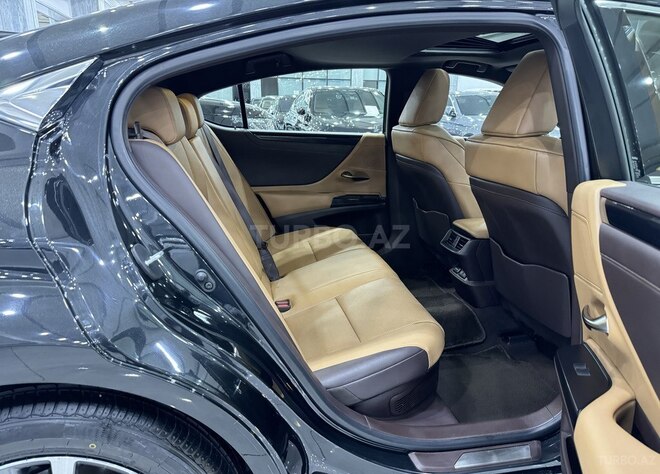 Lexus ES 300h 2020, 142,800 km - 2.5 l - Bakı