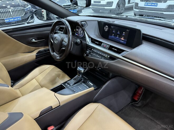 Lexus ES 300h 2020, 142,800 km - 2.5 l - Bakı