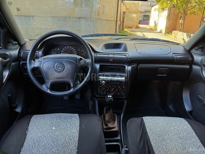 Opel Astra 1995, 228,000 km - 1.4 l - Bakı