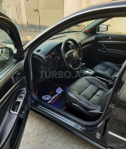 Volkswagen Passat 2003, 241,500 km - 1.8 l - Bakı