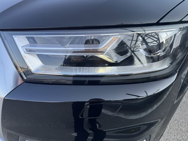Audi Q7 2017, 176,000 km - 2.0 л - Bakı
