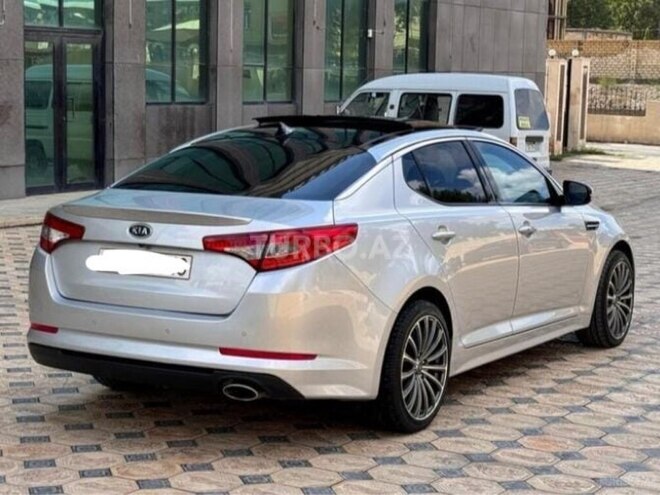 Kia Optima 2010, 88,000 km - 2.0 l - Salyan