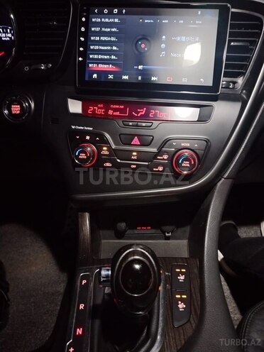 Kia Optima 2010, 88,000 km - 2.0 l - Salyan