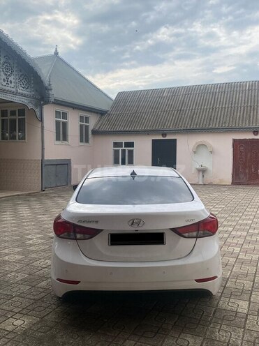 Hyundai Avante 2015, 280,000 km - 1.6 l - Bakı