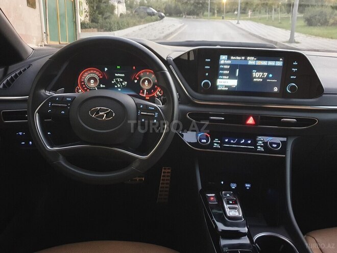 Hyundai Sonata-9