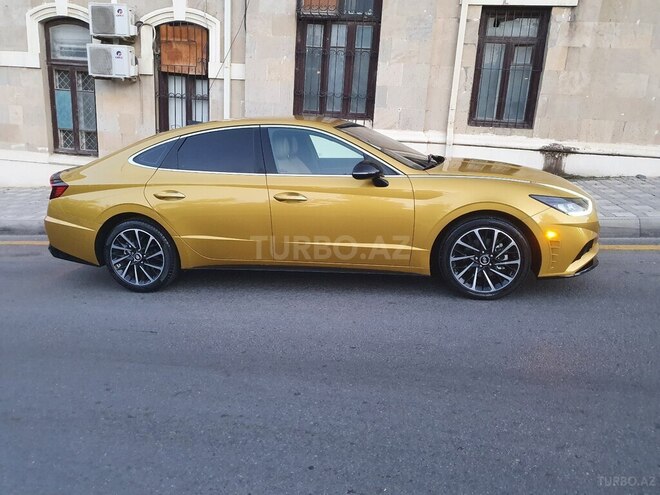 Hyundai Sonata-11