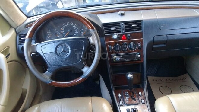 Mercedes C 200 1997, 221,350 km - 2.0 л - Balakən