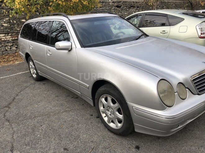 Mercedes E 320 4MATIC 2001, 410,000 km - 3.2 l - Zaqatala