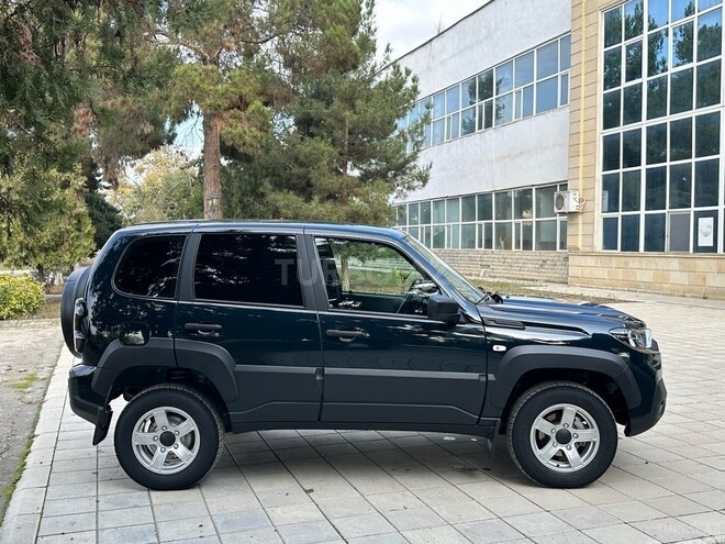 LADA (VAZ) Niva Travel 2024, 2,500 km - 1.7 л - Bakı
