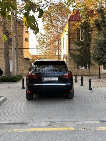 Porsche Cayenne Turbo 2011, 180,000 km - 4.8 l - Yevlax