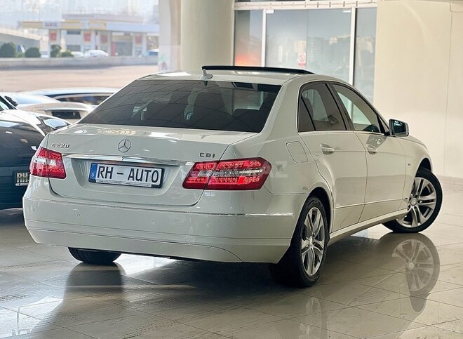 Mercedes E 220 d 2011, 270,000 km - 2.2 l - Bakı