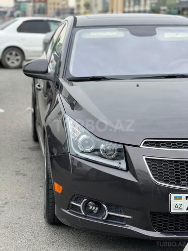 Chevrolet Cruze 2015, 300,000 km - 1.4 л - Quba
