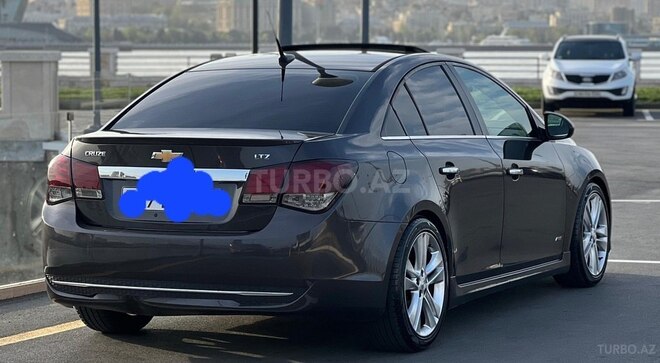 Chevrolet Cruze 2015, 300,000 km - 1.4 л - Quba