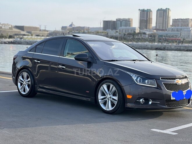 Chevrolet Cruze 2015, 300,000 km - 1.4 л - Quba