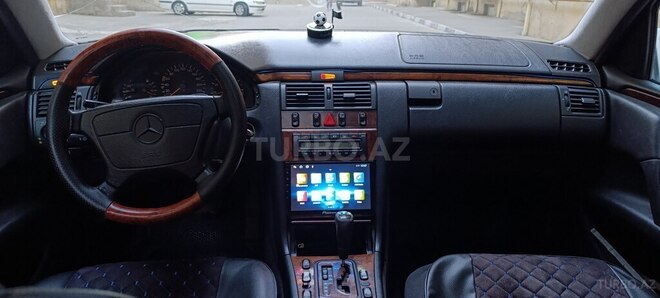 Mercedes E 240 1998, 252,123 km - 2.4 l - Xırdalan