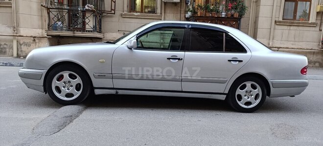 Mercedes E 240 1998, 252,123 km - 2.4 l - Xırdalan