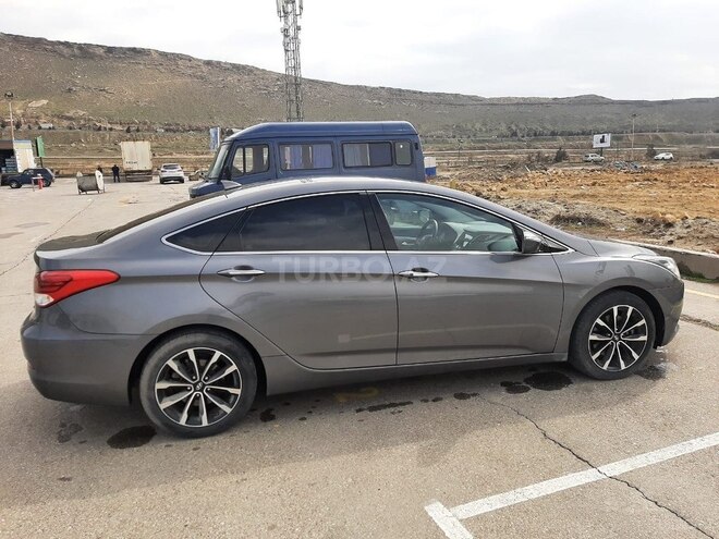 Hyundai i40 2016, 175,000 km - 1.7 l - Bakı
