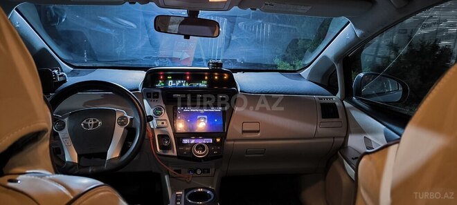 Toyota Prius V 2014, 115,382 km - 1.8 l - Sumqayıt