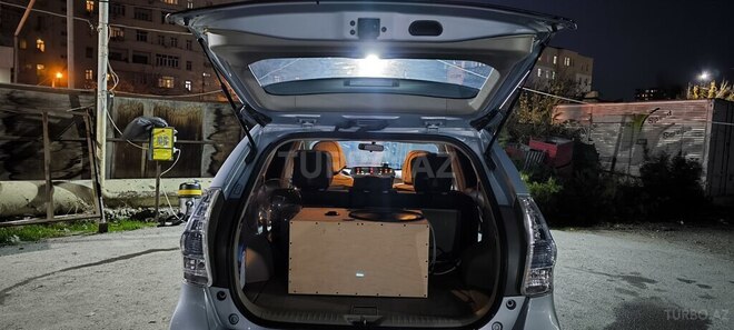 Toyota Prius V 2014, 115,382 km - 1.8 l - Sumqayıt