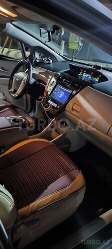 Toyota Prius V 2014, 115,382 km - 1.8 l - Sumqayıt