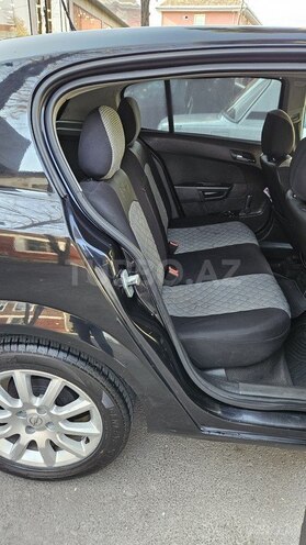 Opel Astra 2005, 290,000 km - 1.6 l - Şəki