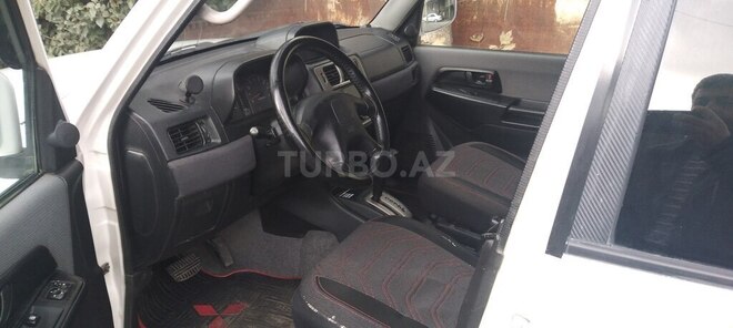 Mitsubishi Pajero io 1999, 438,542 km - 2.0 л - Gəncə